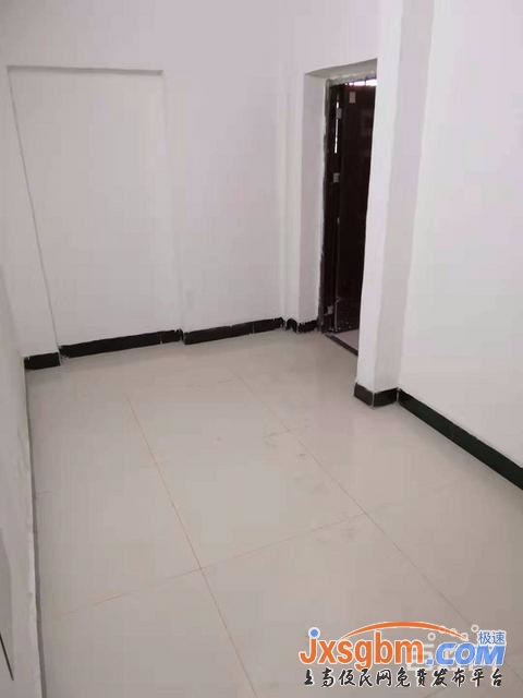 上高四中對面2樓小戶配有壁櫥床熱水器油煙機可做飯