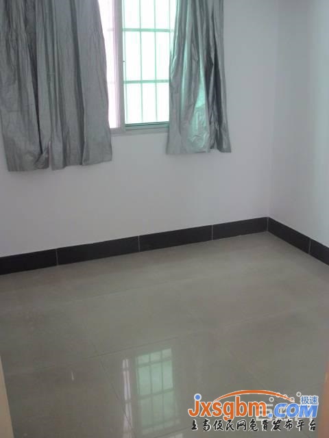 上高沿江東路簡裝兩房家私全配有地下室好停車非頂樓