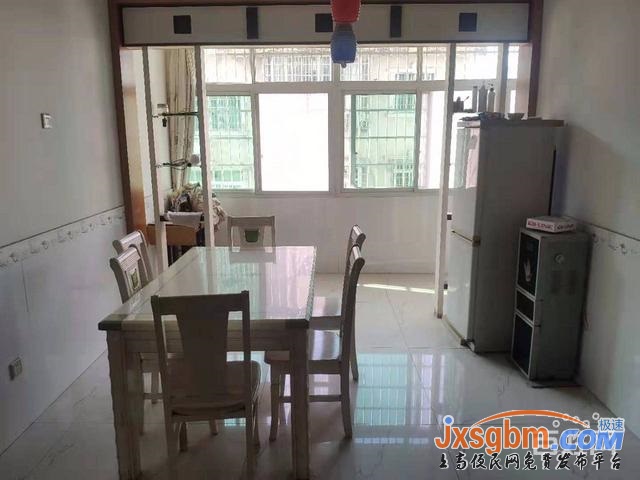 上高華盛酒店附近5樓三房朝南家具家電全配兩空調三床