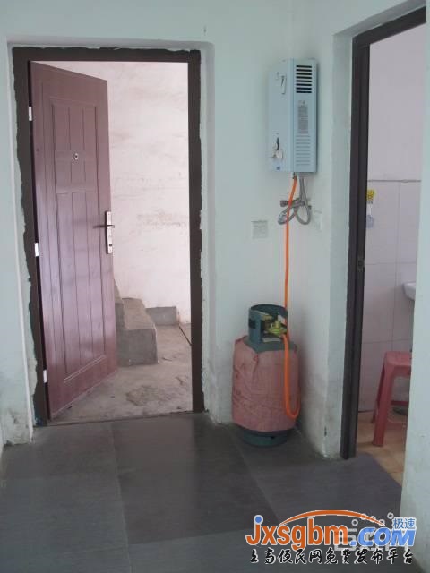 上高步行街小戶配床熱水器可做飯2800元/年隨時看房