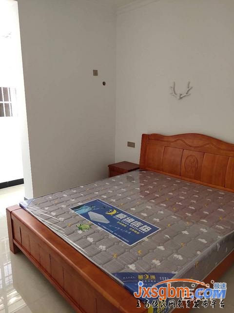 上高友誼路精裝修三房全新家具家電全配用天燃氣首次發租