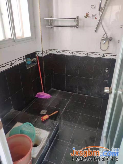 上高華盛酒店附近5樓三房朝南家具家電全配兩空調三床