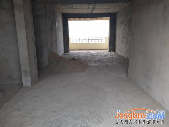 上高榮盛華府毛坯復式房三證小區環境好停車方便