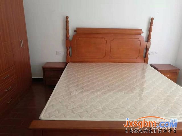 上高友誼小區二樓三房全新家具家電全配帶車庫安靜