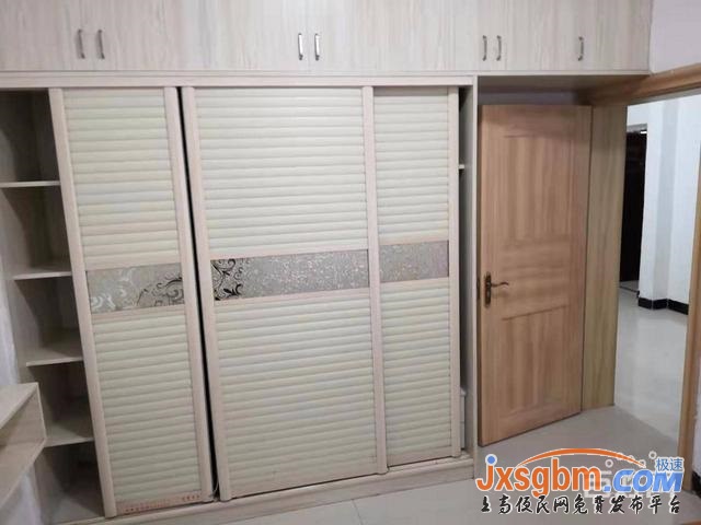 上高四中對面2樓小戶配有壁櫥床熱水器油煙機可做飯