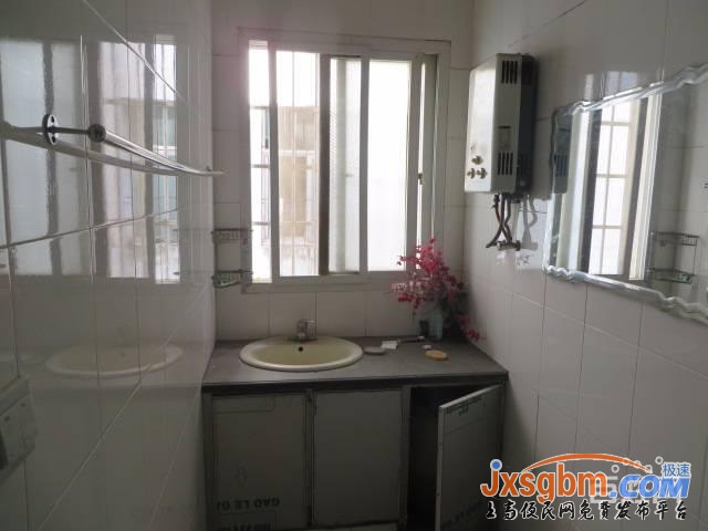 上高逸夫小學旁三房除冰箱外全配有地下室讀書近無暗間