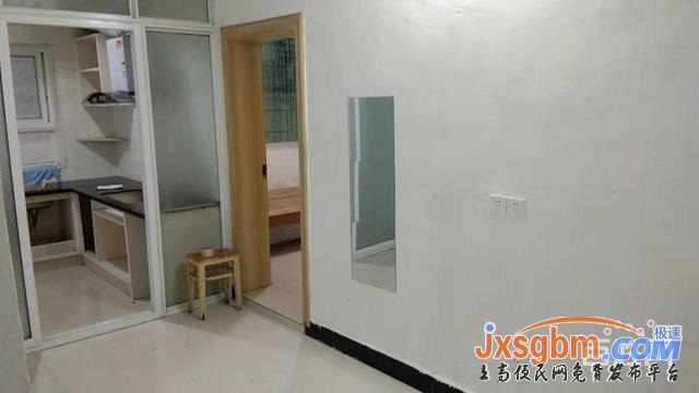 上高四中對面2樓小戶配有壁櫥床熱水器油煙機可做飯