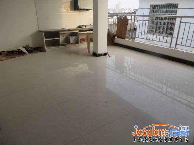 上高四中旁三房簡裝用天燃氣近朗潤超市國有劃撥14萬