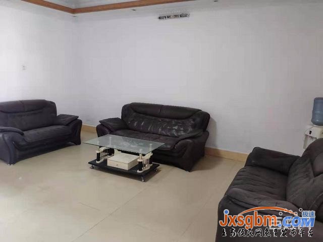 上高和平路5樓普裝三房帶地下室三證滿2年可按揭