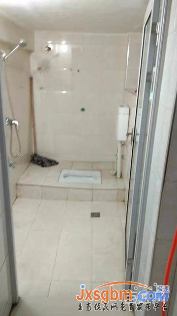 上高四中對面2樓小戶配有壁櫥床熱水器油煙機可做飯