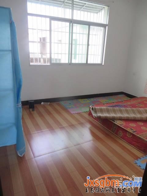 上高四中旁三房簡裝用天燃氣近朗潤超市國有劃撥14萬