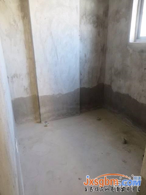 上高匯錦城毛坯107平兩房有贈送可改三房證件全可按揭