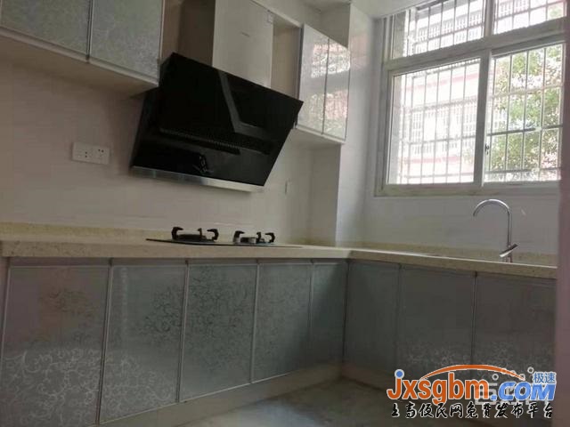 上高友誼小區二樓三房全新家具家電全配帶車庫安靜