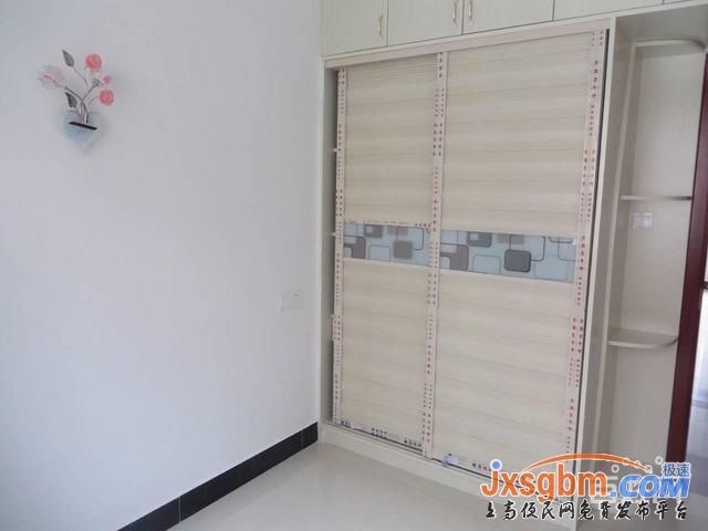 上高錦都圣地雅閣二樓清爽裝修三房配部分家私好停車可商住