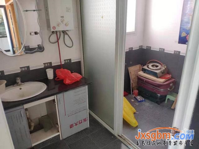 上高華盛酒店附近5樓三房朝南家具家電全配兩空調三床