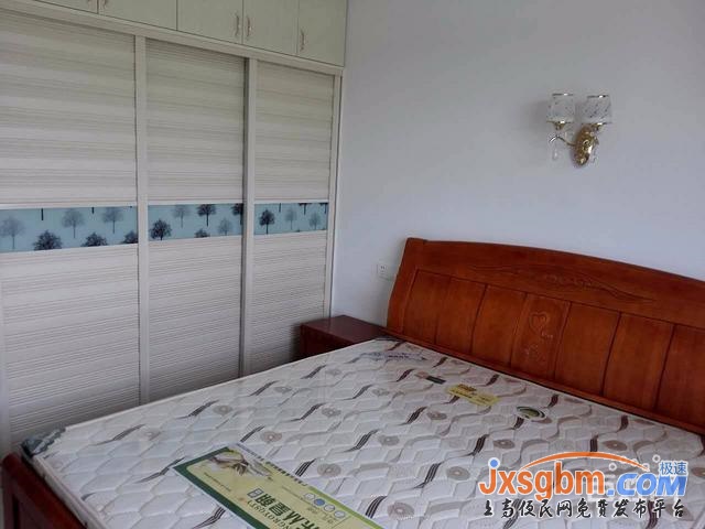 上高錦都圣地雅閣二樓清爽裝修三房配部分家私好停車可商住