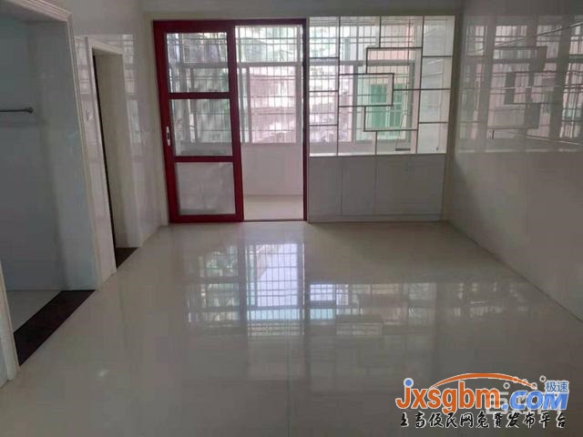 上高沿江東路三樓新裝修未入住三證包過戶可按揭用燃氣