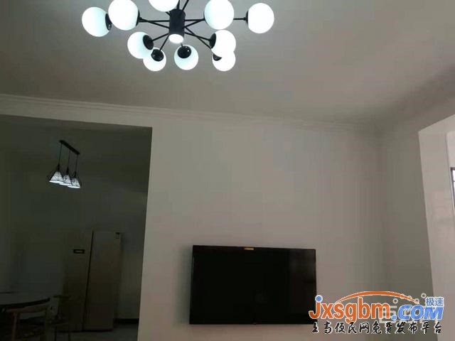 上高友誼小區二樓三房全新家具家電全配帶車庫安靜