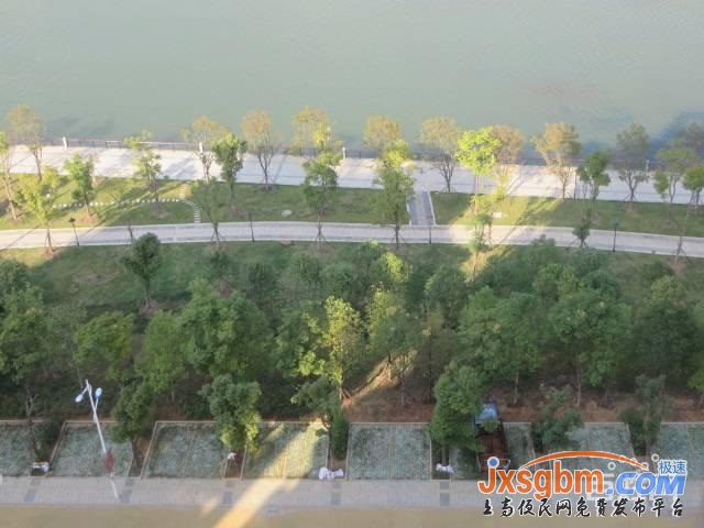 上高匯錦城毛坯107平兩房有贈送可改三房證件全可按揭