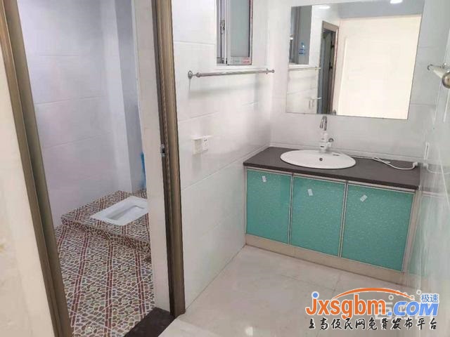 上高沿江東路三樓新裝修未入住三證包過戶可按揭用燃氣