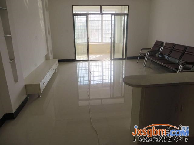 上高錦都圣地雅閣二樓清爽裝修三房配部分家私好停車可商住