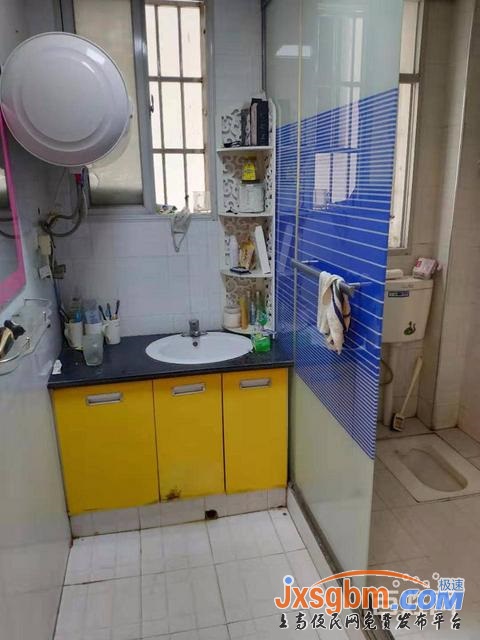 上高錦豐路3樓清爽裝修家具家電全配(兩空調兩床)