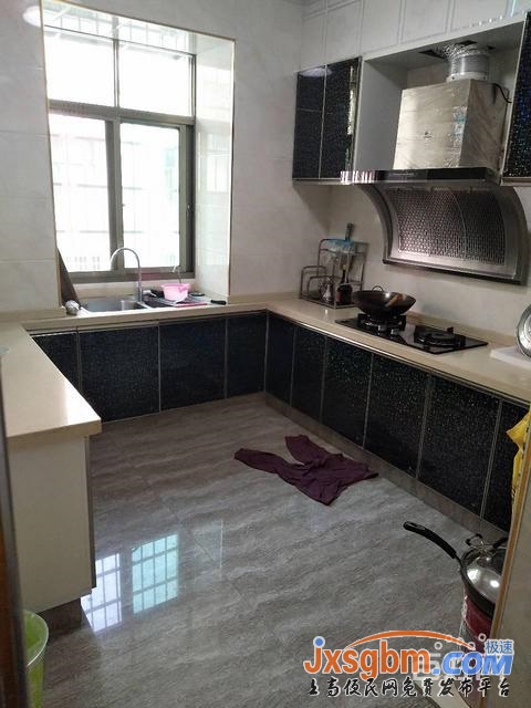 上高逸夫小學附近標準復式樓五房品牌精裝30萬送家私