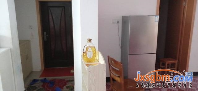 上高建設中路三樓三房家具家電全配地段好