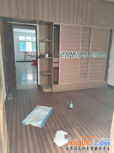 上高逸夫小學旁低層有壁櫥小方桌熱水器洗衣機可辦公