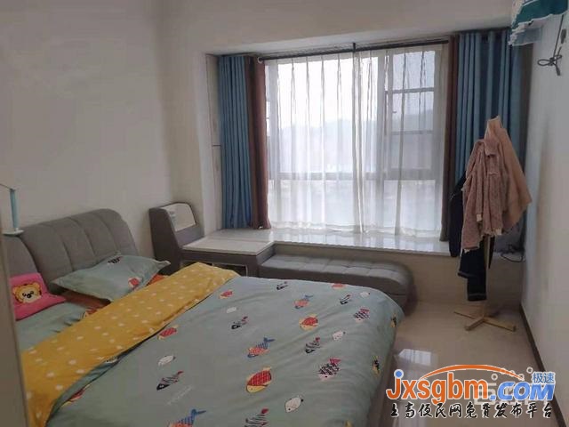 上高花園電梯四房精裝修帶家私20萬三證滿2年可按揭