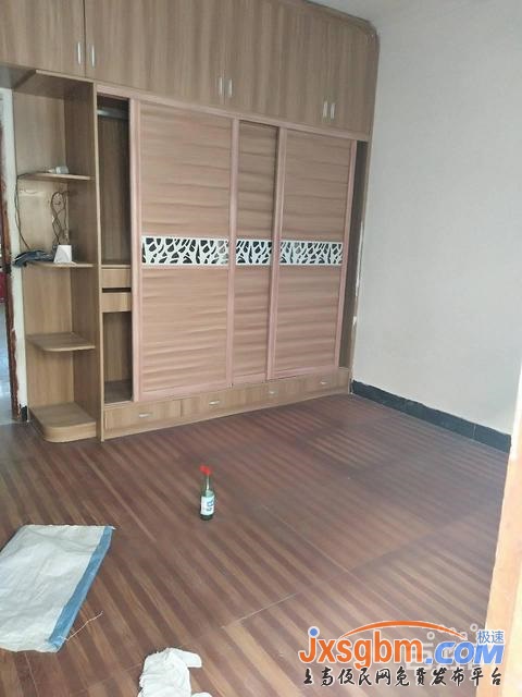 上高逸夫小學旁低層有壁櫥小方桌熱水器洗衣機可辦公