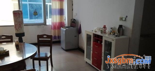 上高建設中路三樓三房家具家電全配地段好