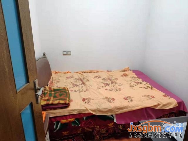 上高銀海超市旁普裝三房兩衛無證無房東地下室6平用燃氣