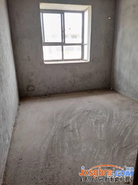 上高新芙蓉佳苑二樓毛坯三房地下室7平鏡山小學旁陽光好