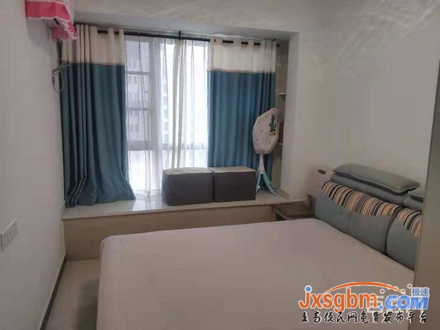 上高花園電梯四房精裝修帶家私20萬三證滿2年可按揭