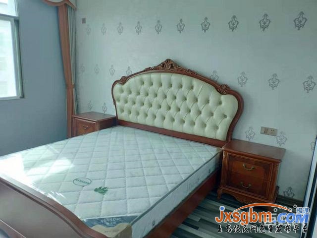 上高蘭橋路新裝修三房兩衛帶衣帽間無暗房三證地下室10平