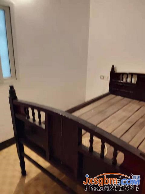 上高逸夫小學旁4樓家具家電全配7千3地段好