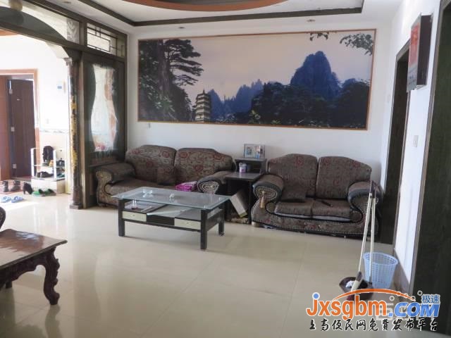 上高逸夫小學旁中裝三房除冰箱洗衣機外全配無暗間適合拼租