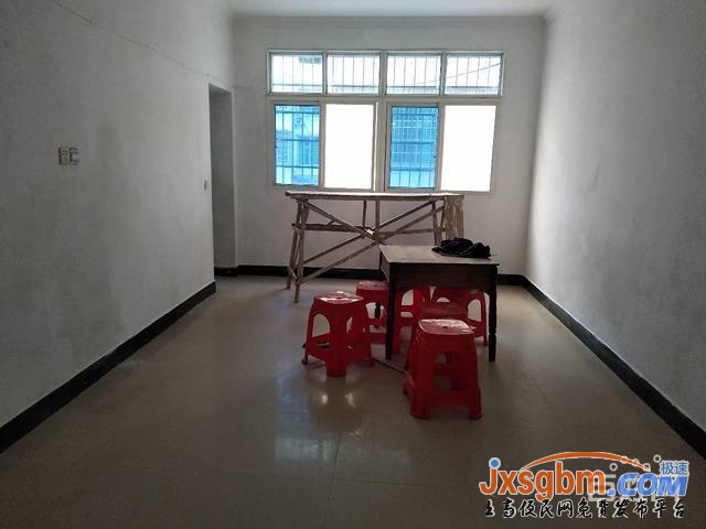 上高逸夫小學旁低層有壁櫥小方桌熱水器洗衣機可辦公