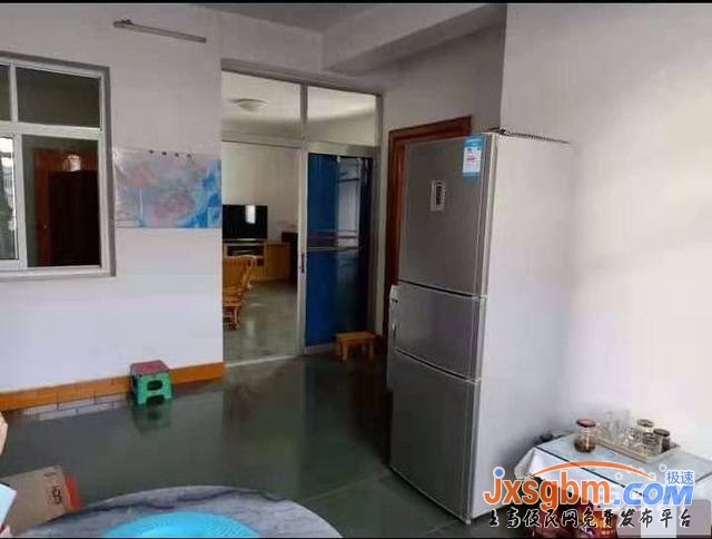 上高敖山大道4樓普裝三房43.6萬送家具家電三證齊全商品房