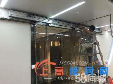 南昌市全城服務專業商鋪地彈簧玻璃門維修師傅電話